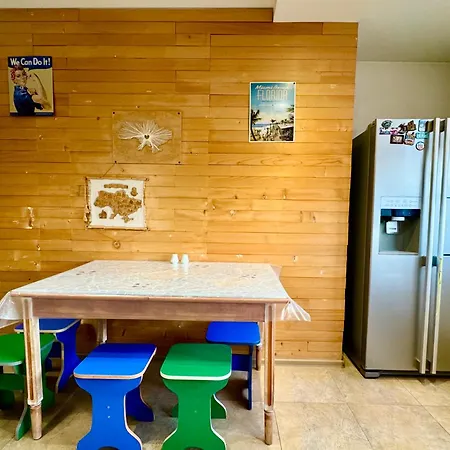 затишна двокімнатна на вільямса Apartmán *