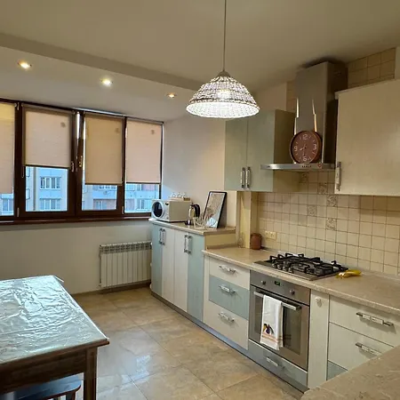 затишна двокімнатна на вільямса