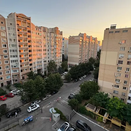 затишна двокімнатна на вільямса 公寓